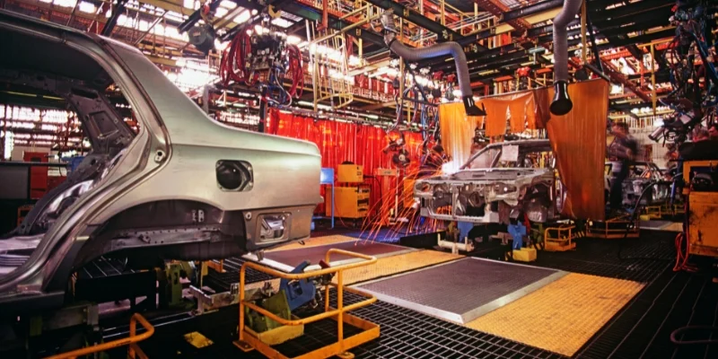 Automobile & Auto Components